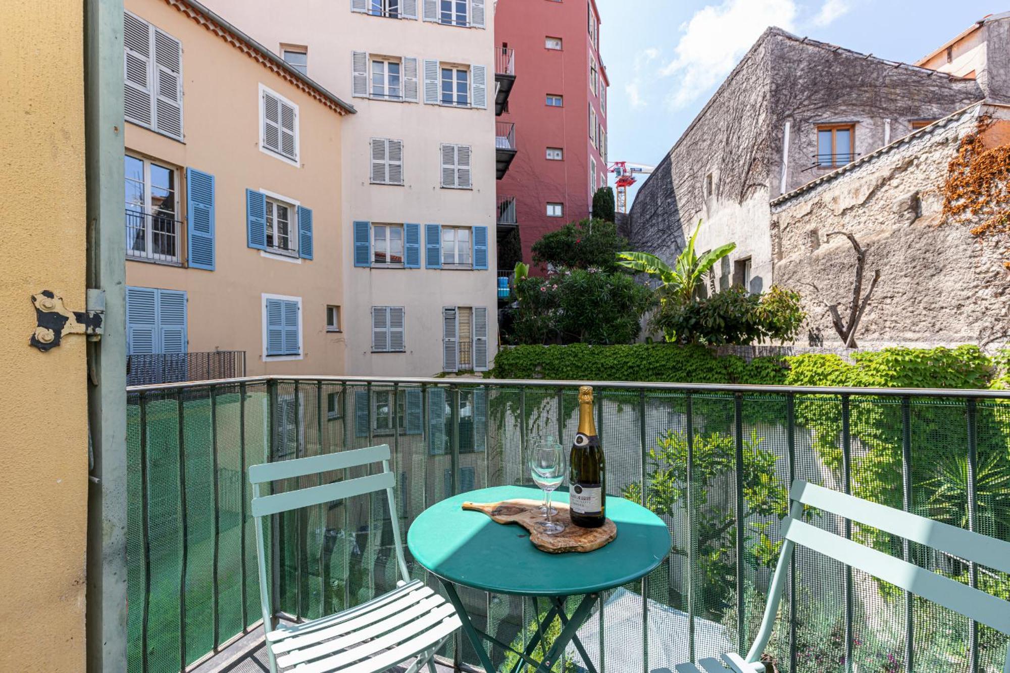 2 Bdrs & Parking In The Old Town ! Appartement Nice Buitenkant foto