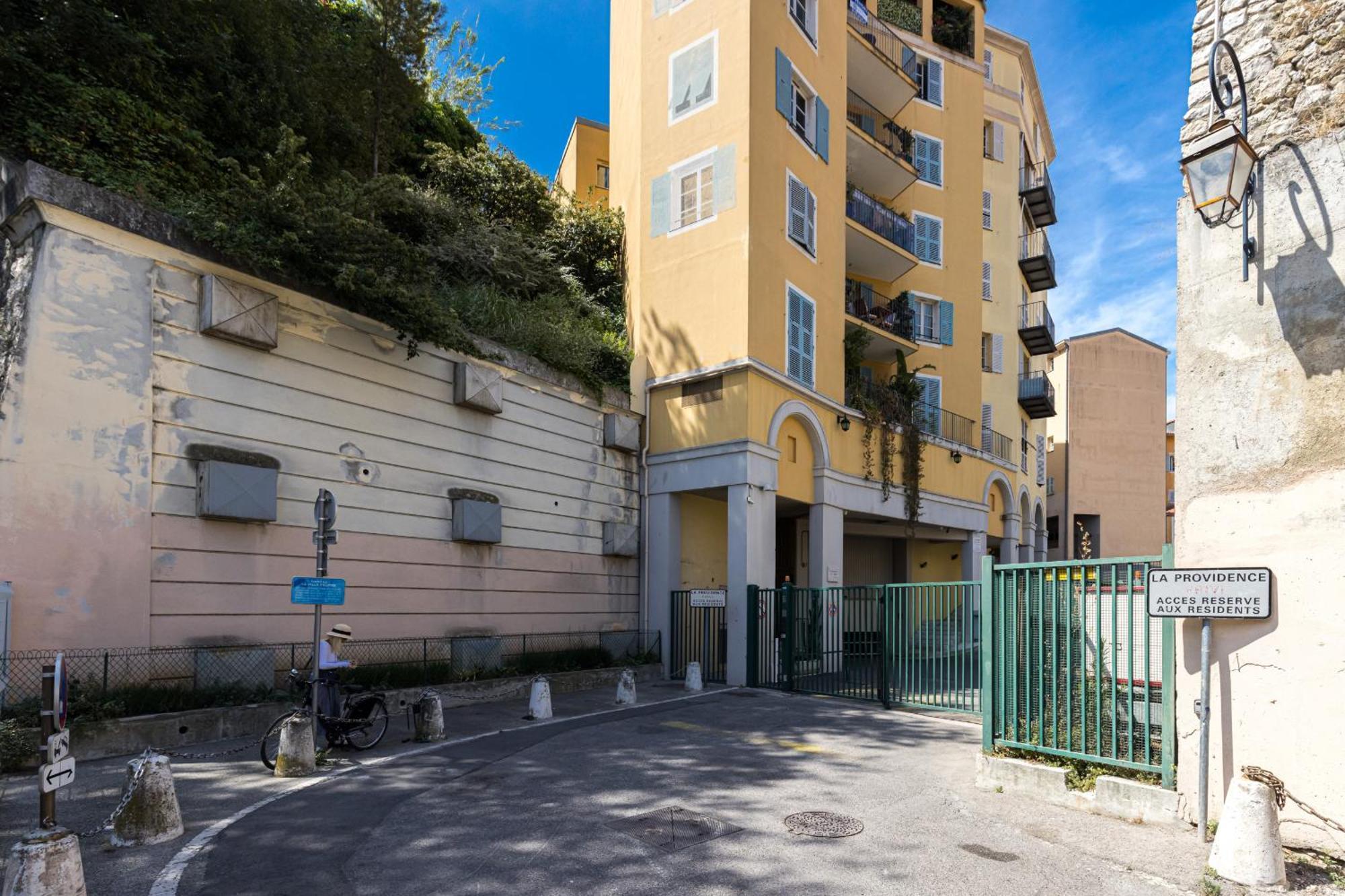 2 Bdrs & Parking In The Old Town ! Appartement Nice Buitenkant foto